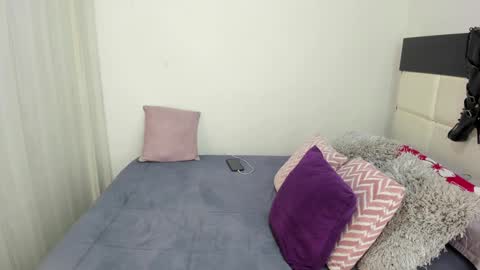 Snapshot of thesquadsex04 chatting on 12/13/24, 05:05 Camila online show from 12/13/24, 05:05