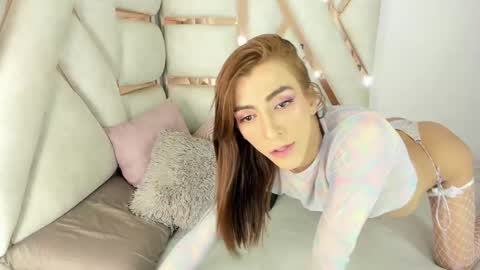 Snapshot of thesquadsex04 chatting on 10/13/25, 03:39 Camila online show from 10/13/25, 03:39