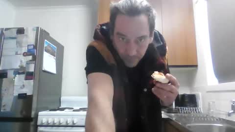 Snapshot of thestardad394997 chatting on 04/14/26, 05:57 thestardad394997 online show from 04/14/26, 05:57