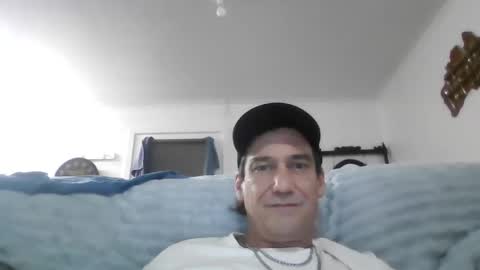 Snapshot of thestardad394997 chatting on 04/23/26, 12:15 thestardad394997 online show from 04/23/26, 12:15