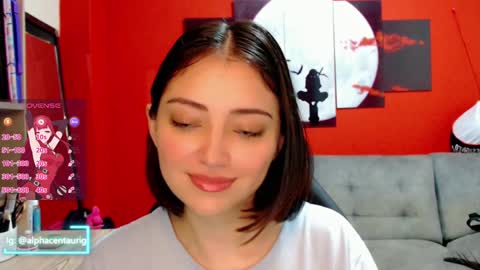 Snapshot of thesweethari chatting on 12/04/24, 12:03 I dont do real meetings My bio online show from 12/04/24, 12:03