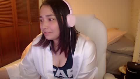 Mai online show from 03/17/26, 02:05