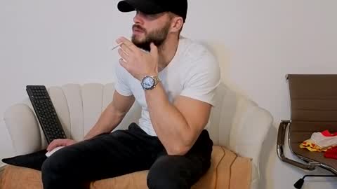 TheTopAlex online show from 11/14/25, 04:22