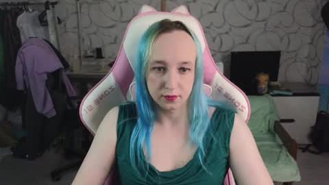 Snapshot of thetrixy chatting on 09/26/25, 10:41 The Great And Powerful Trixie online show from 09/26/25, 10:41