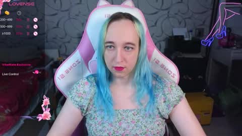 Snapshot of thetrixy chatting on 11/18/25, 07:35 The Great And Powerful Trixie online show from 11/18/25, 07:35