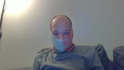 Scarf guy online show from 02/28/25, 07:03