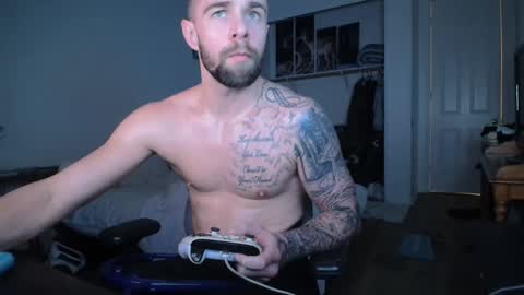 Snapshot of theufcfan_8181 chatting on 02/10/25, 02:08 troy online show from 02/10/25, 02:08