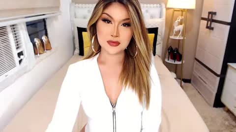 Snapshot of theunmarriedwife chatting on 12/08/24, 12:18 ValerieAnderson online show from 12/08/24, 12:18