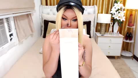 Snapshot of theunmarriedwife chatting on 03/02/25, 03:45 ValerieAnderson online show from 03/02/25, 03:45