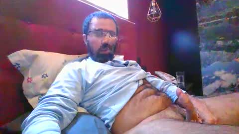 Snapshot of theviper1990 chatting on 12/03/25, 10:19 Carlos1990 online show from 12/03/25, 10:19