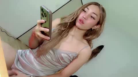 stella online show from 02/11/25, 06:51