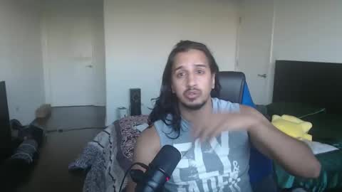 Snapshot of theworldisavampire2 chatting on 09/18/25, 09:50 theworldisavampire2 online show from 09/18/25, 09:50