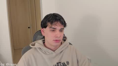thiaan__ online show from 11/20/25, 03:28