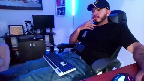 thiago_420 online show from 05/15/26, 11:45