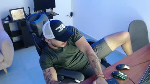thiago_420 online show from 06/05/26, 11:43