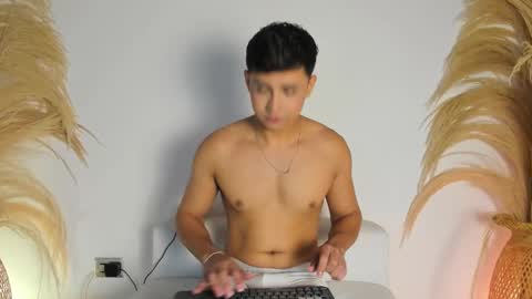 Snapshot of thiago_connor21 chatting on 10/13/25, 06:41 Thiago  online show from 10/13/25, 06:41