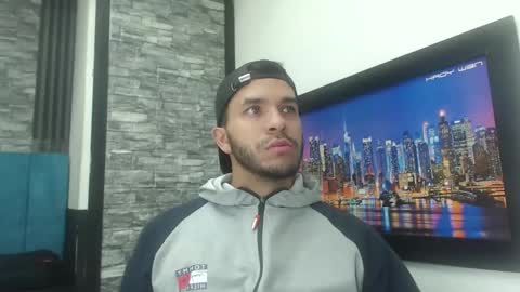 thiago_hairy online show from 10/22/25, 03:18