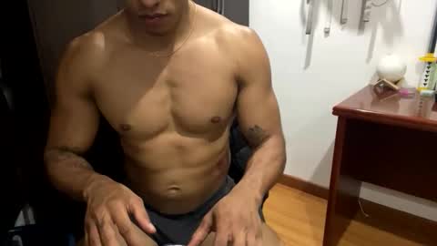 thiago_happy online show from 12/18/25, 05:13