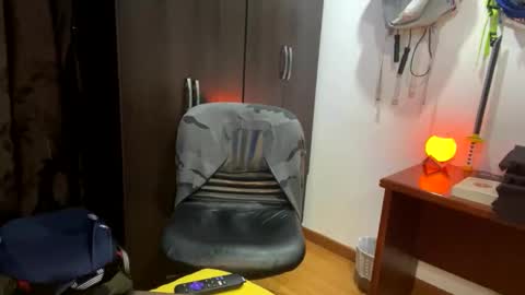 thiago_happy online show from 04/24/26, 05:43