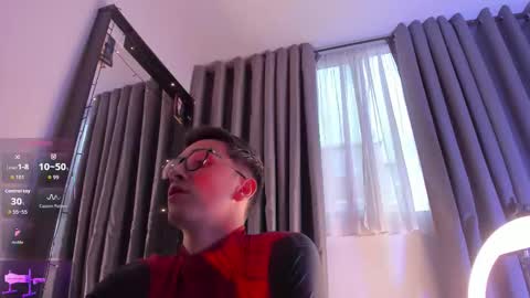 SanThiago online show from 10/18/25, 10:10