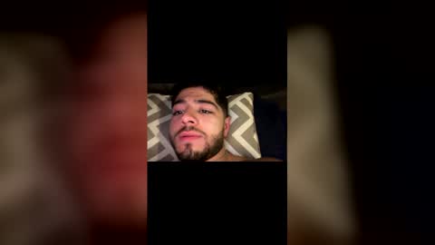 Snapshot of thiago_moretti chatting on 02/17/26, 07:49 THIAGO online show from 02/17/26, 07:49