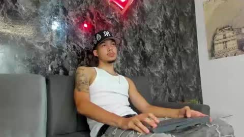 Thiago online show from 07/14/26, 07:41
