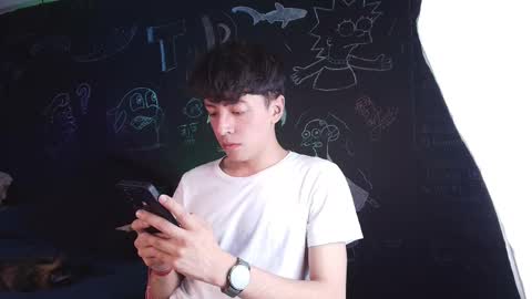 Snapshot of thiago_rockwell chatting on 03/06/26, 11:01 Thiago online show from 03/06/26, 11:01