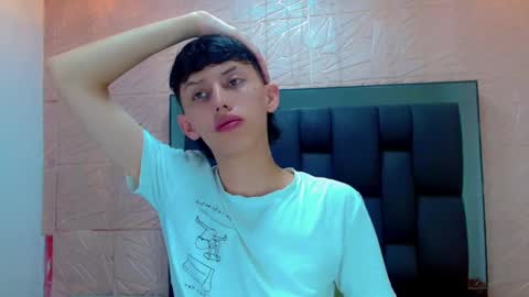 thiago_twink38 online show from 11/23/25, 11:48