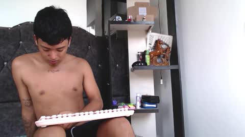 Thiagogonzalez online show from 05/10/26, 03:50