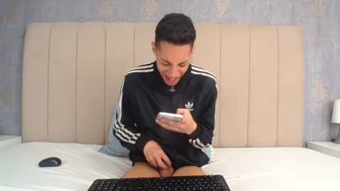 Thiago   online show from 06/10/26, 01:10