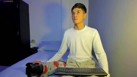 Thiago Wells online show from 10/08/25, 08:17