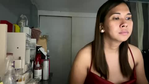 Snapshot of thicc_nd_juicy chatting on 07/23/26, 08:34 Rina online show from 07/23/26, 08:34