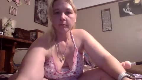 thickblonde_92 online show from 10/05/25, 12:20