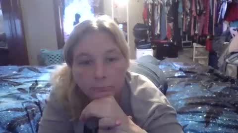 thickblonde_92 online show from 11/13/25, 04:06