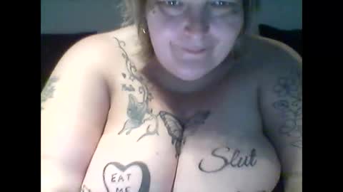 Snapshot of thickdarkangel chatting on 05/11/26, 06:05 thickdarkangel online show from 05/11/26, 06:05