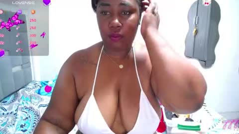 XIOMARA  online show from 06/19/26, 02:10