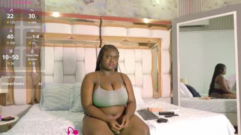 Snapshot of thickebonyprincesss chatting on 11/25/25, 02:55 CHIKI online show from 11/25/25, 02:55