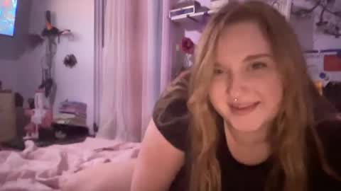 Snapshot of thickgingergoddess chatting on 12/09/24, 03:40 Ariel online show from 12/09/24, 03:40