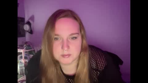 Snapshot of thickgingergoddess chatting on 12/22/24, 02:06 Ariel online show from 12/22/24, 02:06