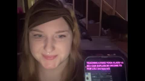Snapshot of thickgingergoddess chatting on 02/05/25, 06:04 Ariel online show from 02/05/25, 06:04