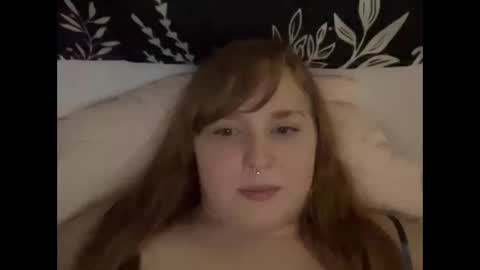 Snapshot of thickgingergoddess chatting on 03/02/25, 01:58 Ariel online show from 03/02/25, 01:58