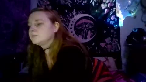 Ariel online show from 12/22/25, 12:18