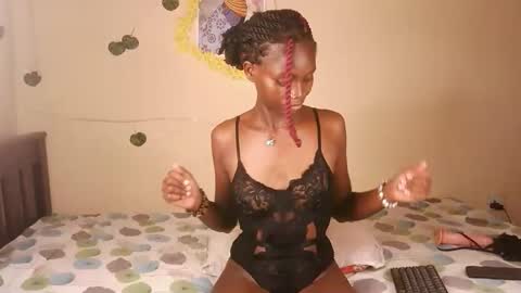 Snapshot of thickiie chatting on 04/04/26, 03:20 thickiie online show from 04/04/26, 03:20