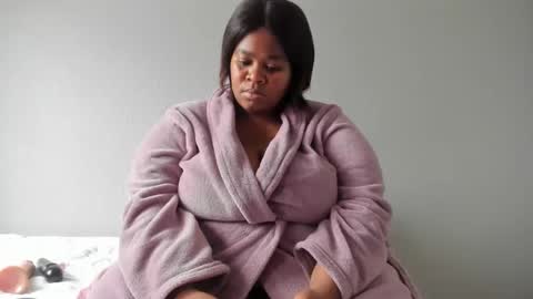 thickleeyanax online show from 01/15/25, 01:09