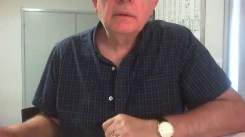 Snapshot of thickmelnik chatting on 12/29/24, 03:33 James online show from 12/29/24, 03:33