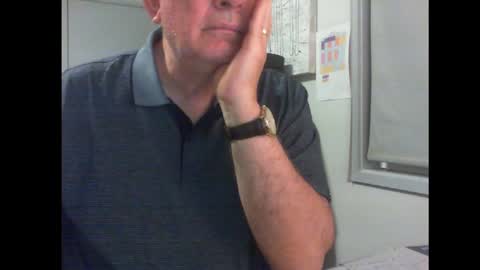 Snapshot of thickmelnik chatting on 01/12/25, 01:05 James online show from 01/12/25, 01:05