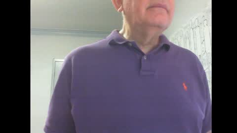 Snapshot of thickmelnik chatting on 01/18/25, 11:44 James online show from 01/18/25, 11:44