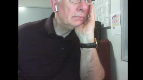 Snapshot of thickmelnik chatting on 01/20/25, 01:21 James online show from 01/20/25, 01:21