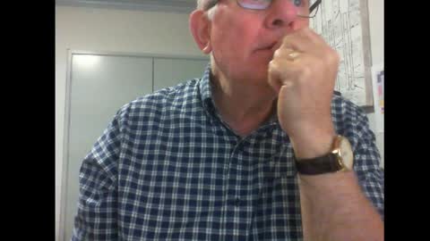 Snapshot of thickmelnik chatting on 01/29/25, 02:00 James online show from 01/29/25, 02:00