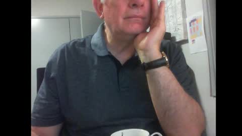 Snapshot of thickmelnik chatting on 02/11/25, 12:16 James online show from 02/11/25, 12:16